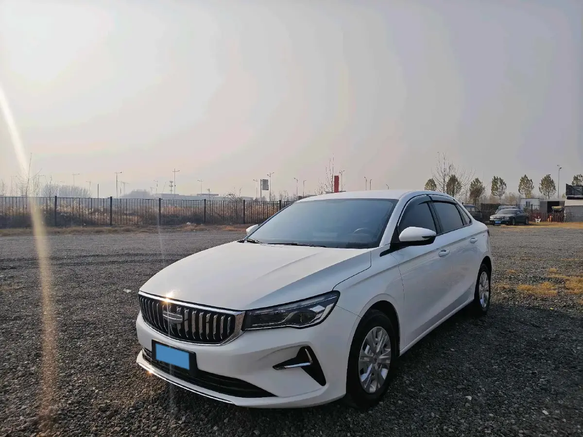 2025 Geely Emgrand 1.5L 127HP L4 5MT