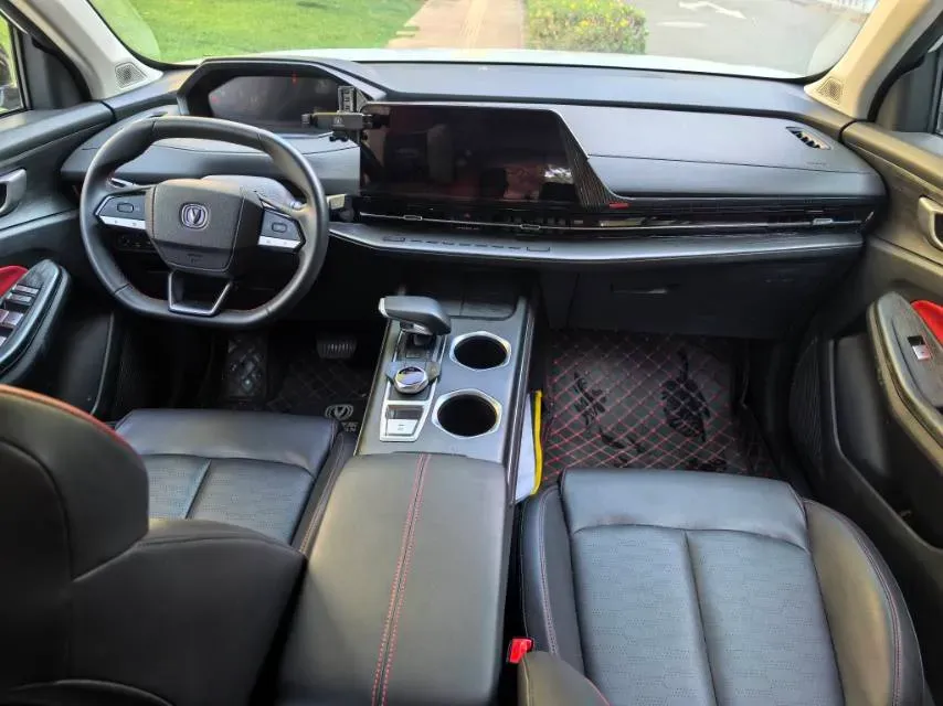 2022 ChangAn CS55 Plus 1.5T 180HP L4 7DCT,autocango,china used car exporter,china ev exporter,chinese used car exporter,chinese used ev exporter