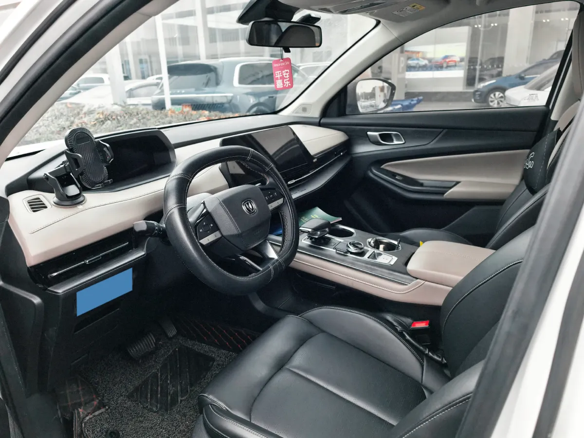 2022 ChangAn Oshan X7 Plus 1.5T 188HP L4 7DCT,autocango,china used car exporter,china ev exporter,chinese used car exporter,chinese used ev exporter