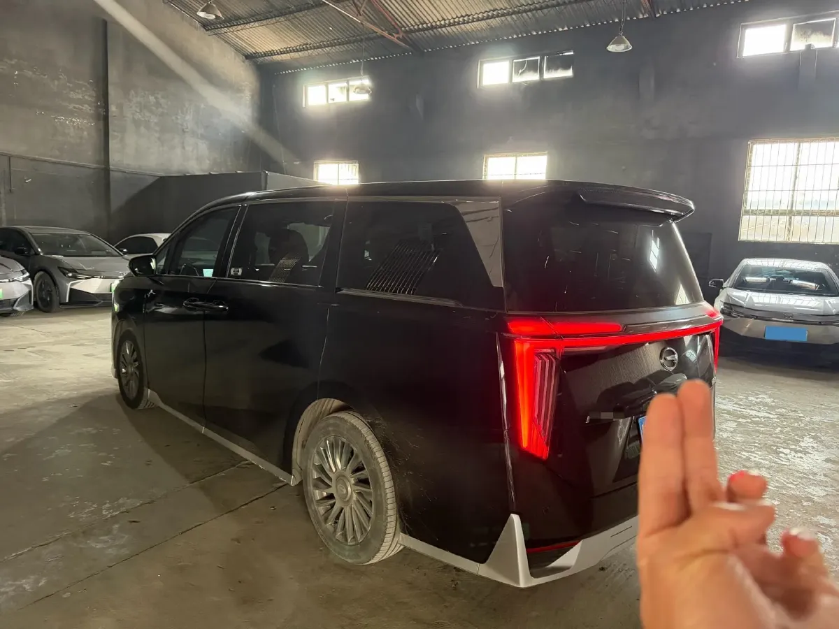 2023 GAC Trumpchi M8 2.0T 252HP L4 8AT,autocango,china used car exporter,china ev exporter,chinese used car exporter,chinese used ev exporter