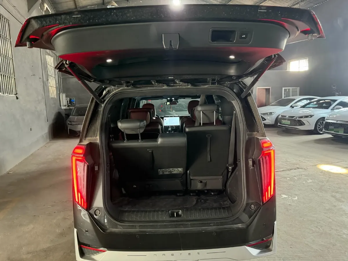 2023 GAC Trumpchi M8 2.0T 252HP L4 8AT,autocango,china used car exporter,china ev exporter,chinese used car exporter,chinese used ev exporter