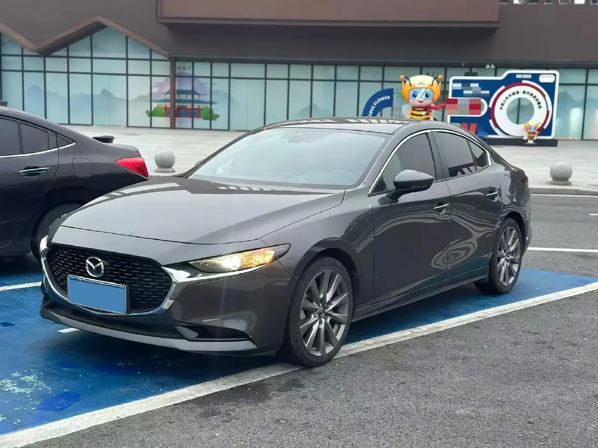 2020 Mazda 3 Axela 2.0L 158HP L4 6AT