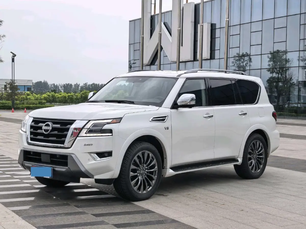 2023 Nissan Patrol 5.6L 400HP V8 7AT