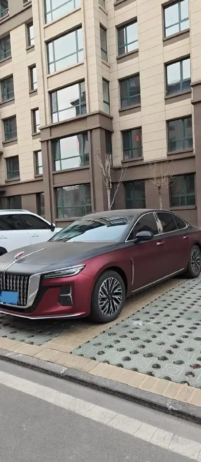 2023 HongQi H5 2.0T 224HP L4 8AT