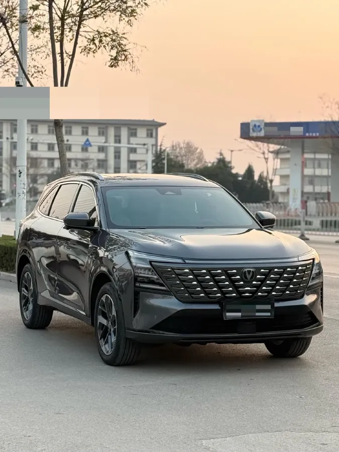 2025 ChangAn CS75 Plus 1.5T 192HP L4 8AT,autocango,china used car exporter,china ev exporter,chinese used car exporter,chinese used ev exporter