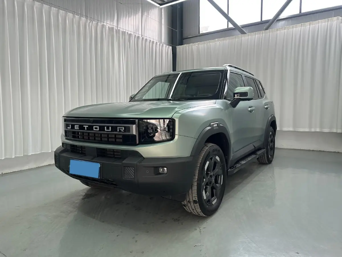 2025 Jetour Traveller 2.0T 254HP L4 7DCT