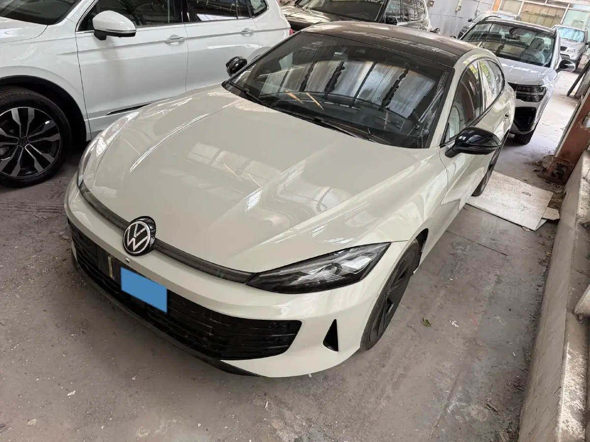 2026 Volkswagen Lamando 2.0T 220HP L4 7DCT