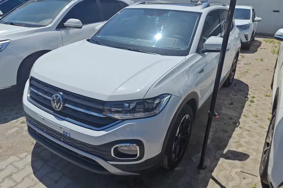 2023 Volkswagen Tacqua 1.2T 116HP L4 7DCT