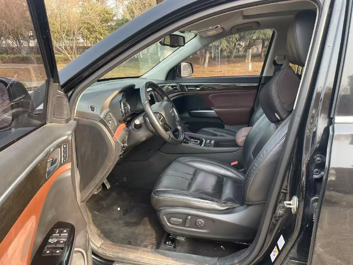 2017 GAC Trumpchi GS8 2.0T 201HP L4 6AT,autocango,china used car exporter,china ev exporter,chinese used car exporter,chinese used ev exporter