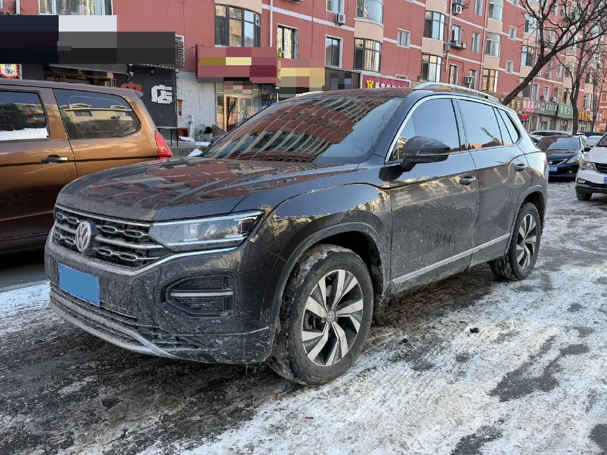 2019 Jeep Cherokee 2.0T 234HP L4 9AT,autocango,china used car exporter,china ev exporter,chinese used car exporter,chinese used ev exporter