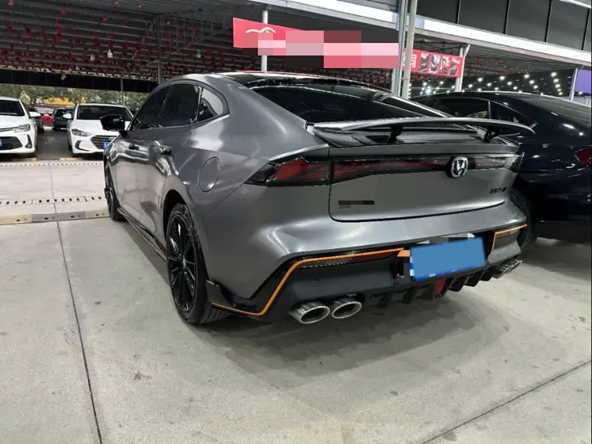 2022 ChangAn UNI-V 2.0T 233HP L4 8AT,autocango,china used car exporter,china ev exporter,chinese used car exporter,chinese used ev exporter