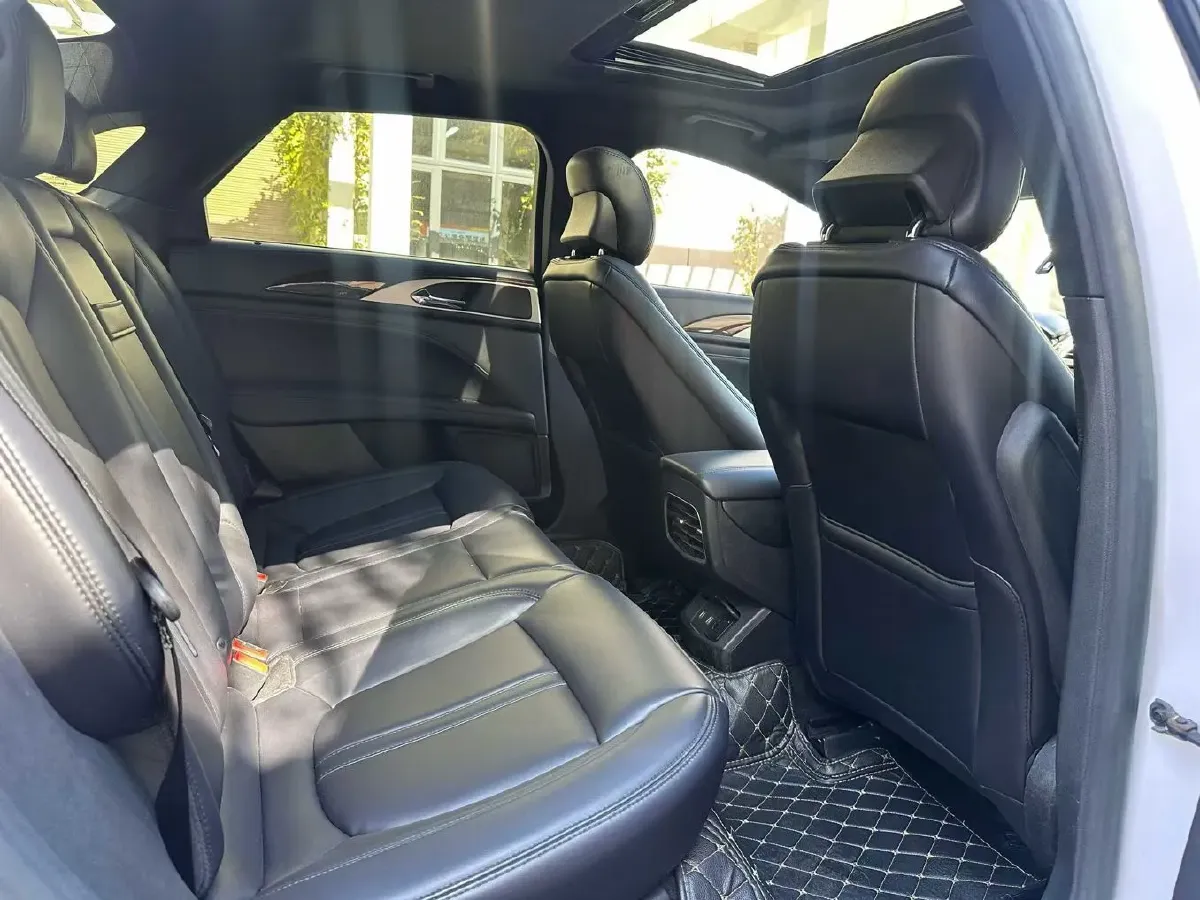 2019 BMW X2 1.5T 140HP L3 7DCT,autocango,china used car exporter,china ev exporter,chinese used car exporter,chinese used ev exporter