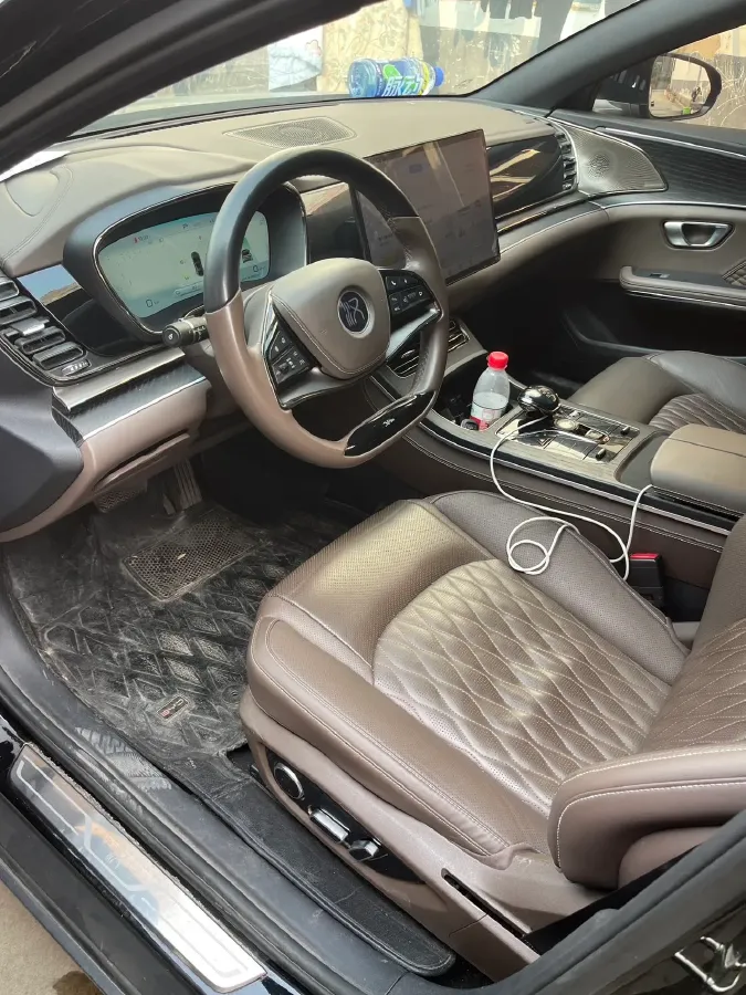 2022 Volkswagen Tiguan L 2.0T 186HP L4 7DCT,autocango,china used car exporter,china ev exporter,chinese used car exporter,chinese used ev exporter