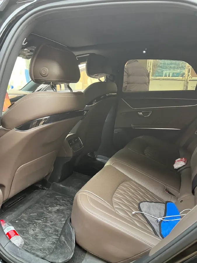 2022 Volkswagen Tiguan L 2.0T 186HP L4 7DCT,autocango,china used car exporter,china ev exporter,chinese used car exporter,chinese used ev exporter