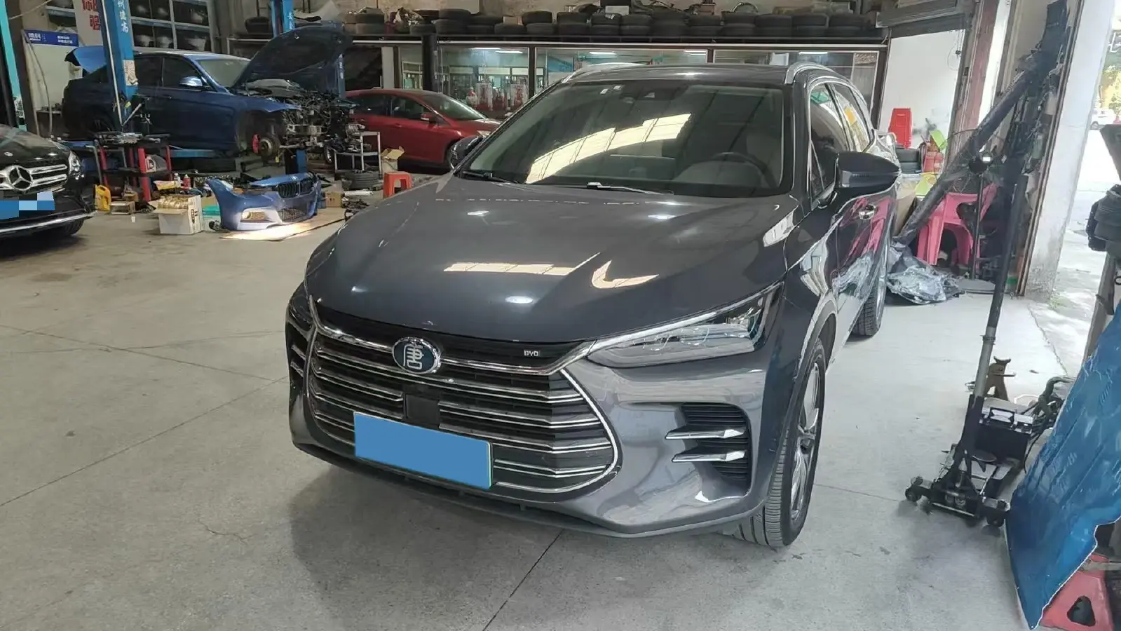 2018 BYD Tang 2.0T 205HP L4 6DCT PHEV 19.96KWH