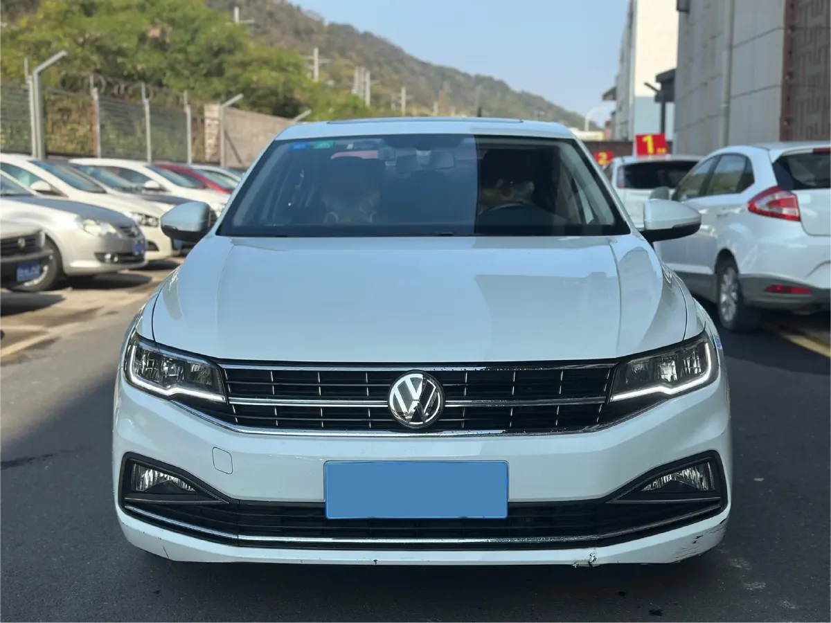2019 HuangHai WeiLong 2.4T 218HP L4 6AT,autocango,china used car exporter,china ev exporter,chinese used car exporter,chinese used ev exporter
