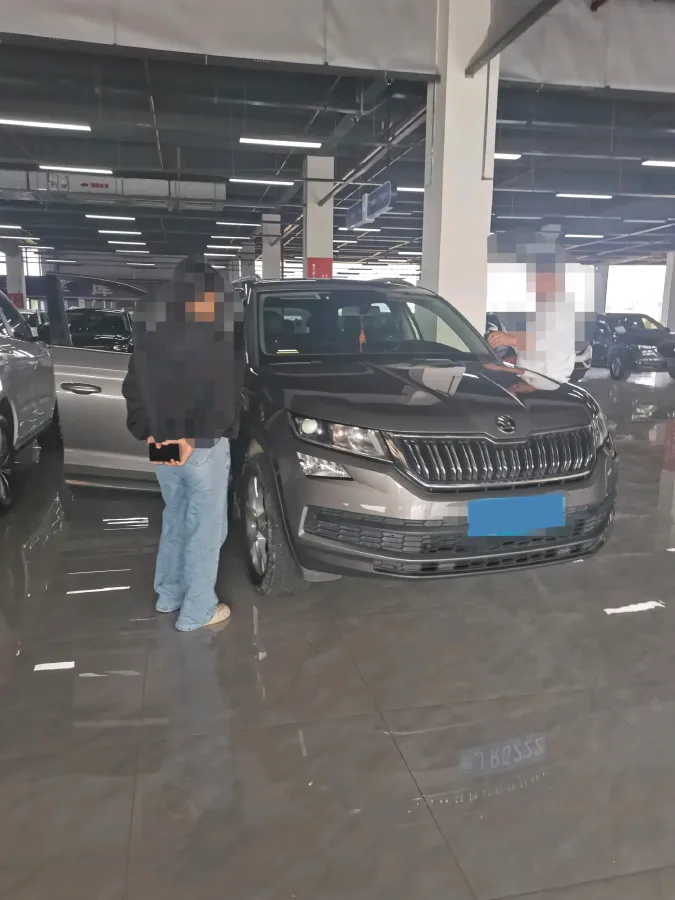 2018 Skoda Kodiak 2.0T 186HP L4 7DCT,autocango,china used car exporter,china ev exporter,chinese used car exporter,chinese used ev exporter