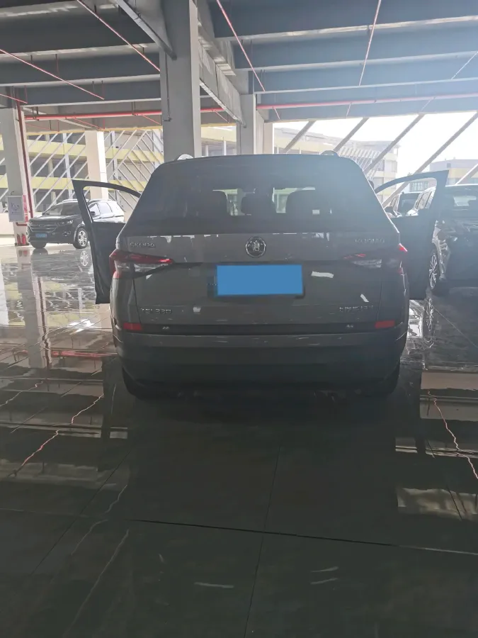 2018 Skoda Kodiak 2.0T 186HP L4 7DCT,autocango,china used car exporter,china ev exporter,chinese used car exporter,chinese used ev exporter