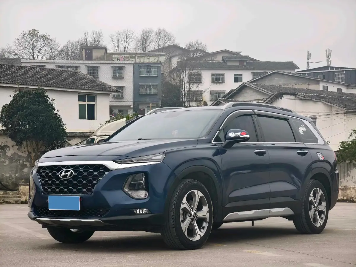 2019 Hyundai Santafe 2.0T 240HP L4 8AT
