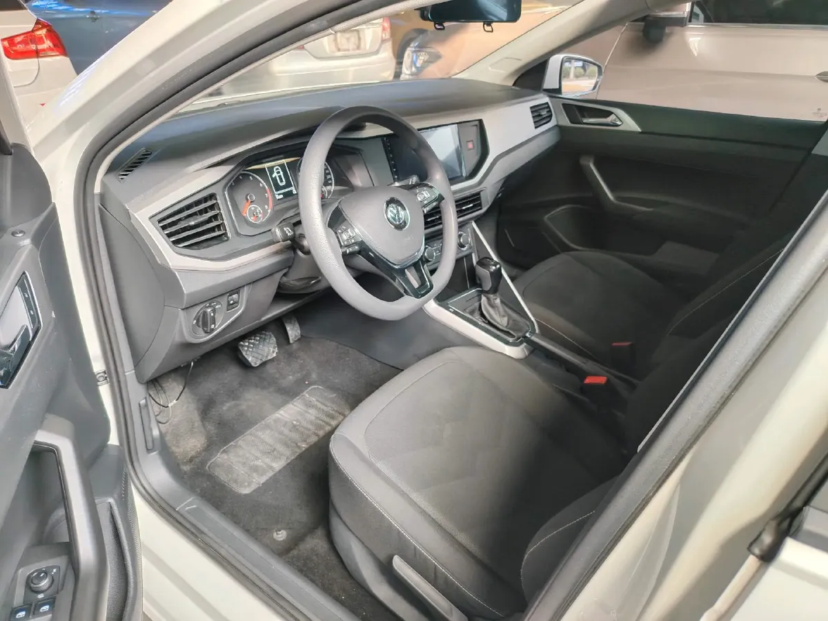 2021 DongFeng Aeolus AX7 1.6T 170HP L4 6AT,autocango,china used car exporter,china ev exporter,chinese used car exporter,chinese used ev exporter