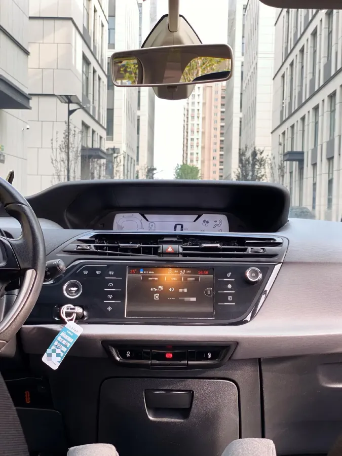 2015 Citroen C4 Picasso 1.6T 165HP L4 6AT,autocango,china used car exporter,china ev exporter,chinese used car exporter,chinese used ev exporter