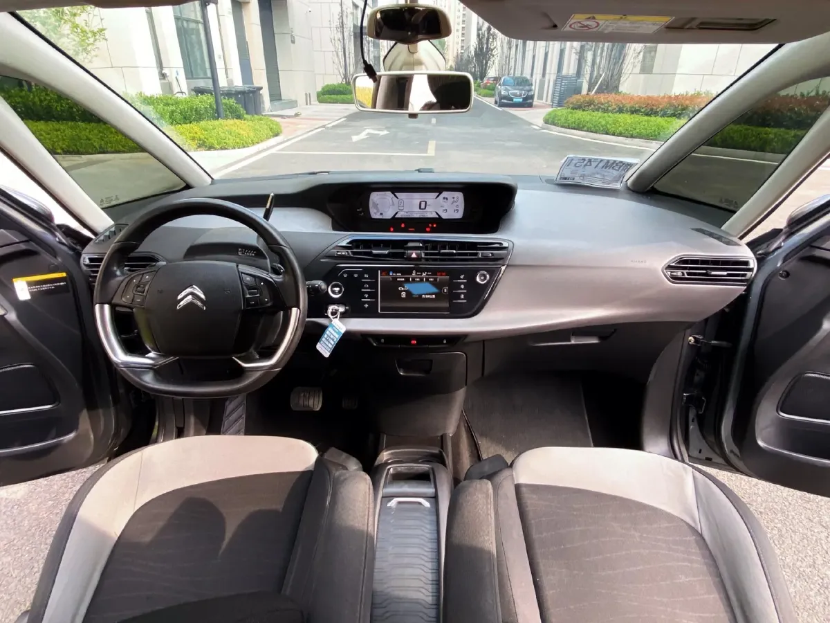 2015 Citroen C4 Picasso 1.6T 165HP L4 6AT,autocango,china used car exporter,china ev exporter,chinese used car exporter,chinese used ev exporter