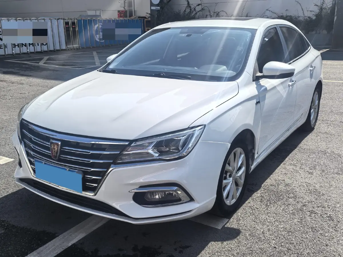 2020 Roewe i5 1.5L 120HP L4 CVT
