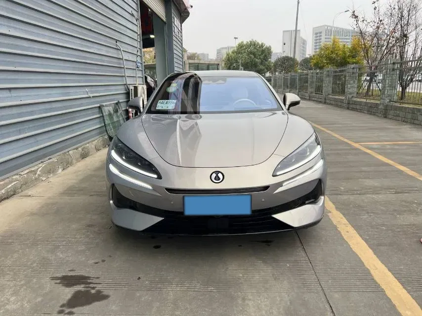2024 Denza DenzaZ9GT 2.0T 207HP L4 E-CVT PHEV 38.5KWH,autocango,china used car exporter,china ev exporter,chinese used car exporter,chinese used ev exporter