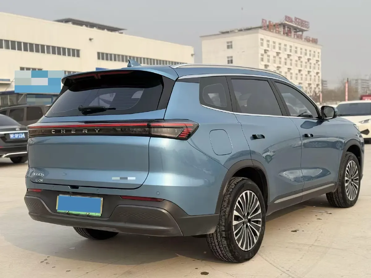 2025 Chery Tiggo 8 Plus 1.6T 197HP L4 7DCT,autocango,china used car exporter,china ev exporter,chinese used car exporter,chinese used ev exporter