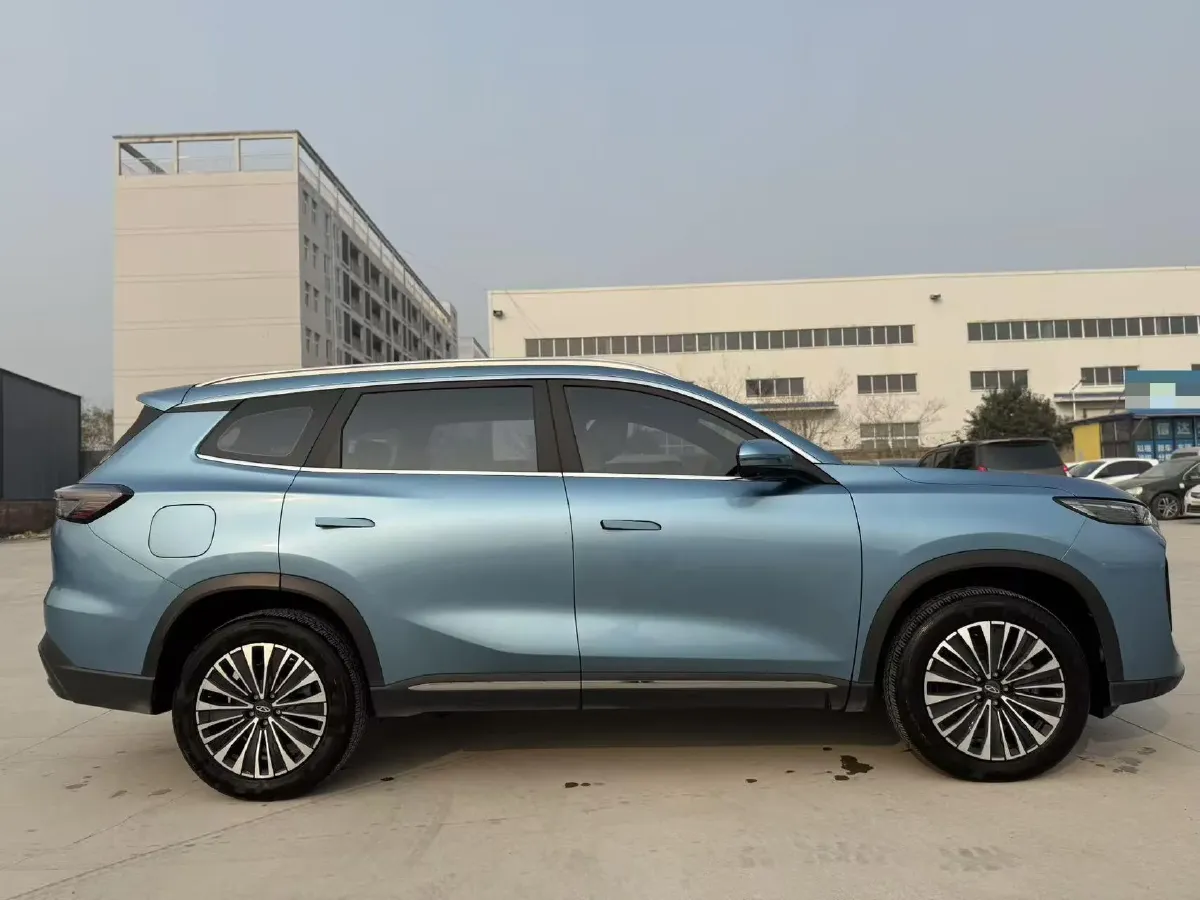 2025 Chery Tiggo 8 Plus 1.6T 197HP L4 7DCT,autocango,china used car exporter,china ev exporter,chinese used car exporter,chinese used ev exporter