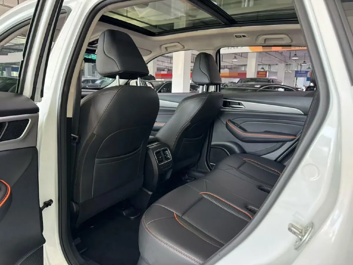 2020 Haval F7 1.5T 169HP L4 7DCT,autocango,china used car exporter,china ev exporter,chinese used car exporter,chinese used ev exporter