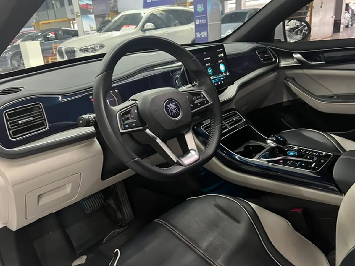 2021 Haval F7 1.5T 169HP L4 7DCT,autocango,china used car exporter,china ev exporter,chinese used car exporter,chinese used ev exporter