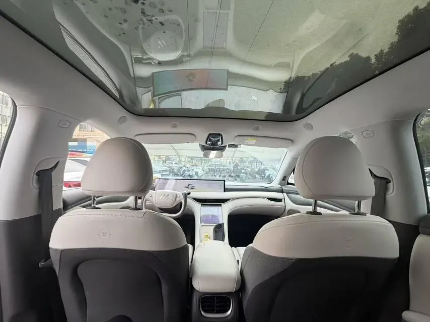 2025 IM LS6 BEV 75KWH,autocango,china used car exporter,china ev exporter,chinese used car exporter,chinese used ev exporter