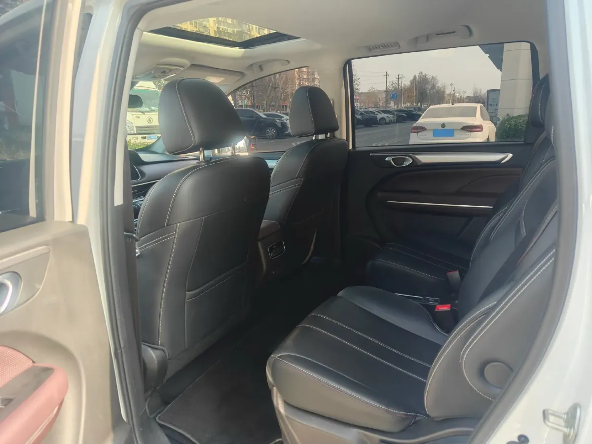 2023 GAC Trumpchi M6 1.5T 177HP L4 7DCT,autocango,china used car exporter,china ev exporter,chinese used car exporter,chinese used ev exporter