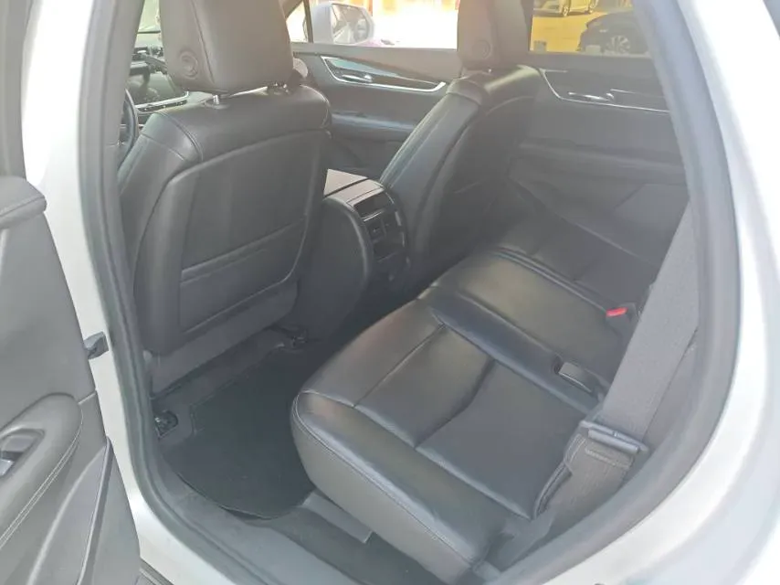 2020 Cadillac XT5 2.0T 237HP L4 9AT,autocango,china used car exporter,china ev exporter,chinese used car exporter,chinese used ev exporter