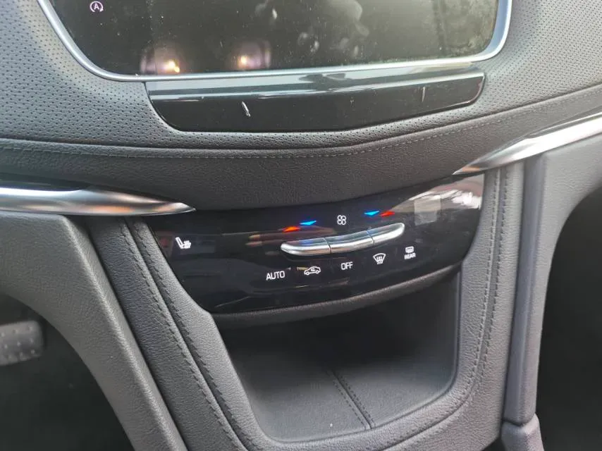 2020 Cadillac XT5 2.0T 237HP L4 9AT,autocango,china used car exporter,china ev exporter,chinese used car exporter,chinese used ev exporter