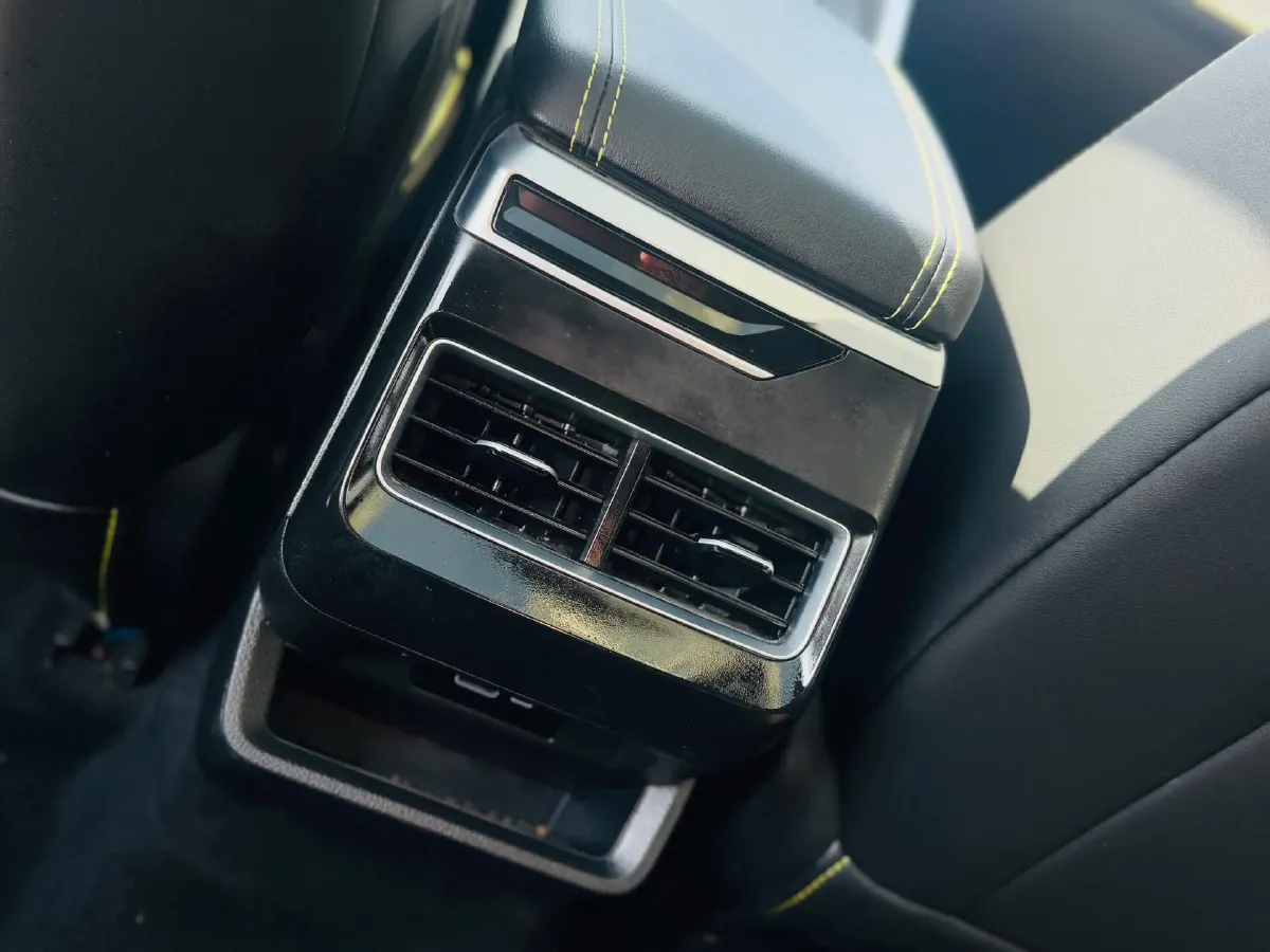 2023 Geely Preface 1.5T 181HP L4 7DCT,autocango,china used car exporter,china ev exporter,chinese used car exporter,chinese used ev exporter