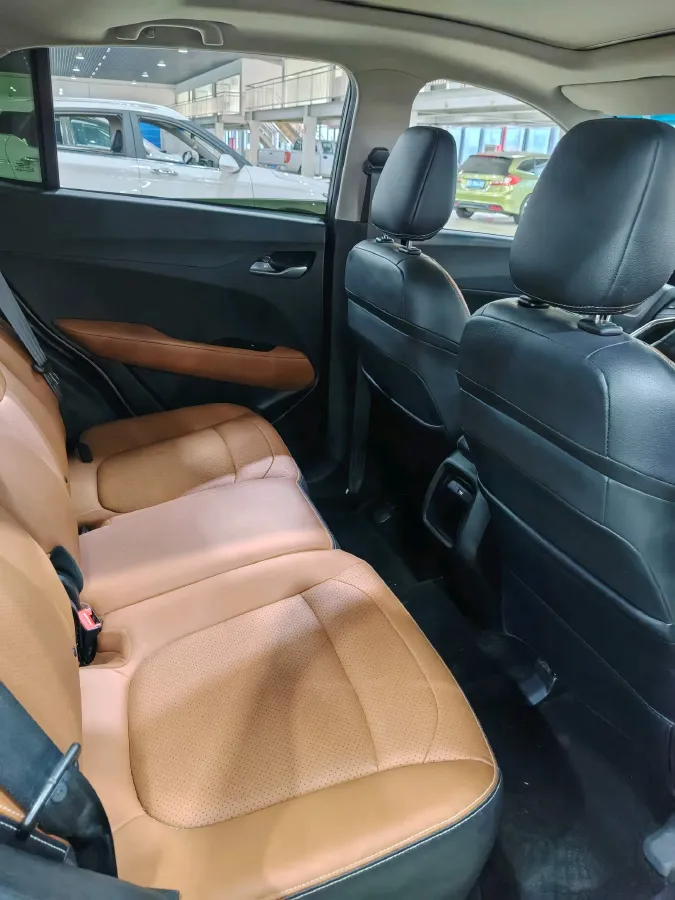 2017 BaoJun 510 1.5L 112HP L4 6MT,autocango,china used car exporter,china ev exporter,chinese used car exporter,chinese used ev exporter