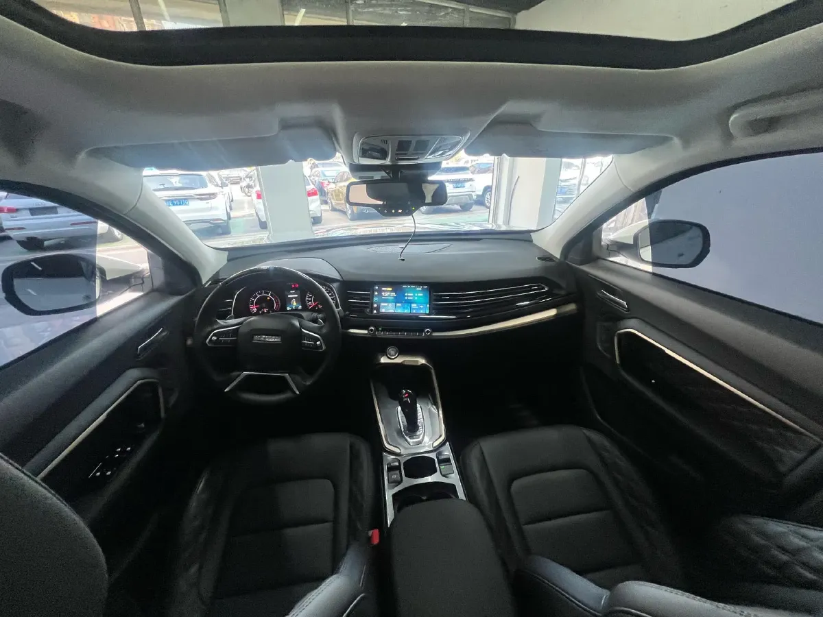 2021 Haval H6 1.5T 169HP L4 7DCT,autocango,china used car exporter,china ev exporter,chinese used car exporter,chinese used ev exporter