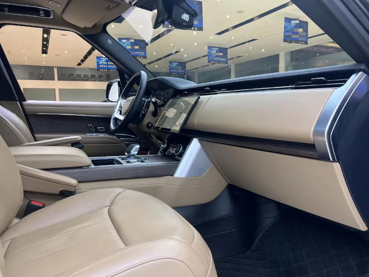 2024 Land Rover Range Rover 3.0T 400HP L6 8AT,autocango,china used car exporter,china ev exporter,chinese used car exporter,chinese used ev exporter