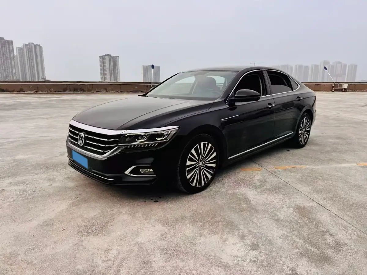 2019 Volvo V40 1.5T 152HP L4 6AT 2019 Volvo V40 1.5T 152HP L4 6AT