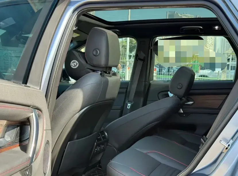 2020 Land Rover Discovery Sport 2.0T 249HP L4 9AT,autocango,china used car exporter,china ev exporter,chinese used car exporter,chinese used ev exporter