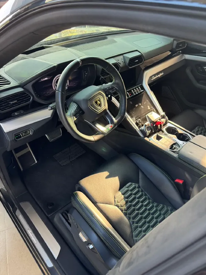 2018 Lamborghini Urus 4.0T 650HP V8 8AT,autocango,china used car exporter,china ev exporter,chinese used car exporter,chinese used ev exporter