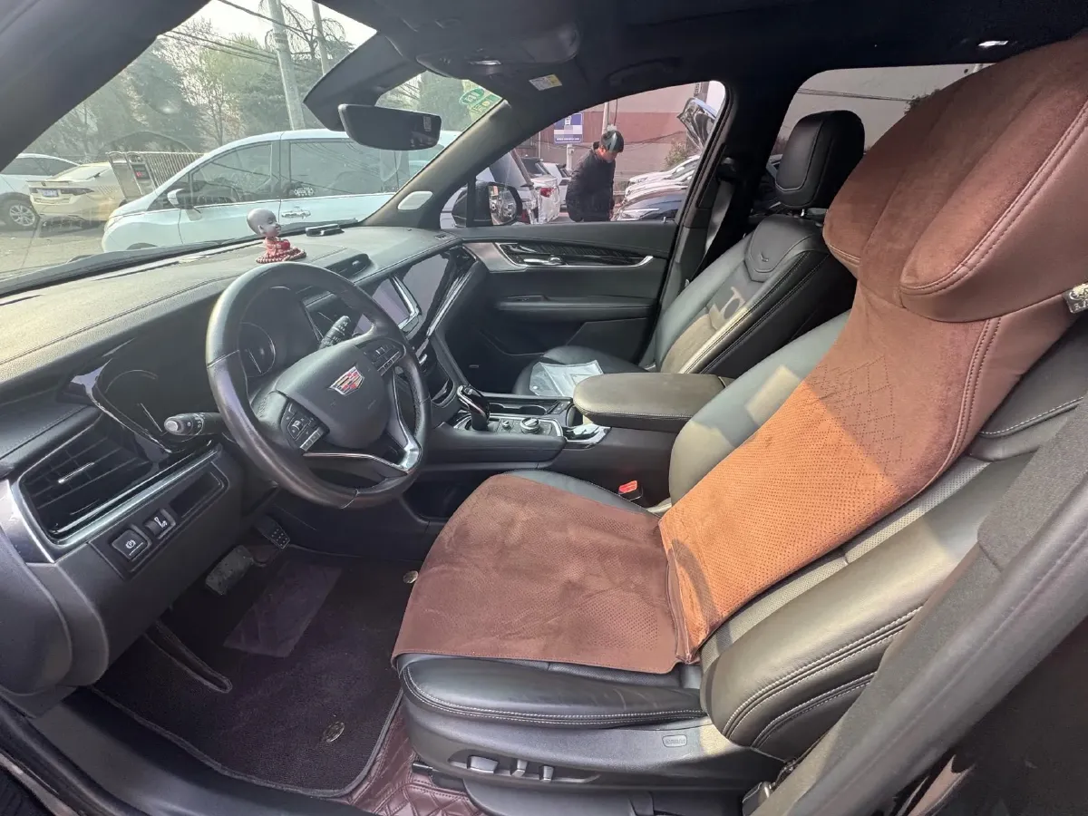 2020 Cadillac XT6 2.0T 237HP L4 9AT,autocango,china used car exporter,china ev exporter,chinese used car exporter,chinese used ev exporter