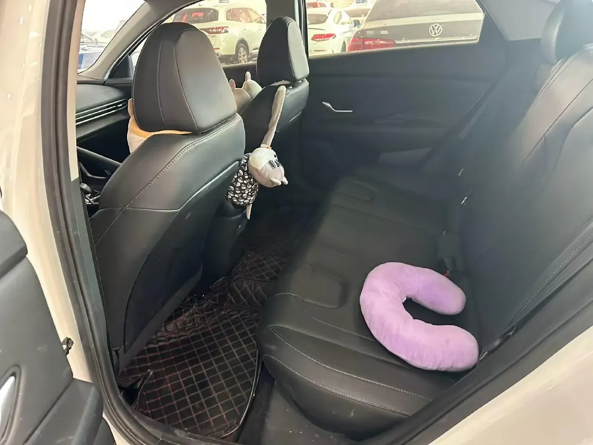 2021 Hyundai Elantra 1.5L 115HP L4 CVT,autocango,china used car exporter,china ev exporter,chinese used car exporter,chinese used ev exporter