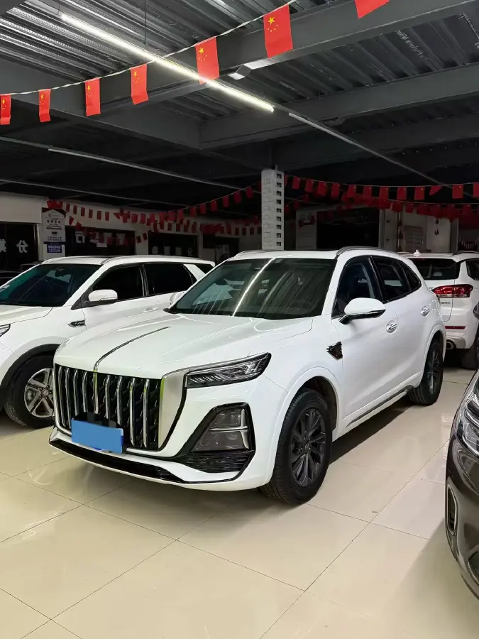 2023 HongQi HS5 2.0T 252HP L4 8AT