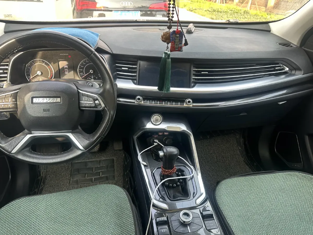 2017 Haval H6 1.5T 169HP L4 7DCT,autocango,china used car exporter,china ev exporter,chinese used car exporter,chinese used ev exporter