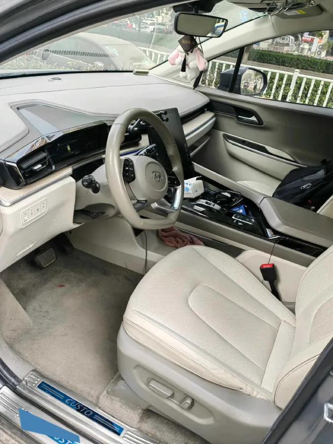 2021 Hyundai Custo 2.0T 236HP L4 8AT,autocango,china used car exporter,china ev exporter,chinese used car exporter,chinese used ev exporter