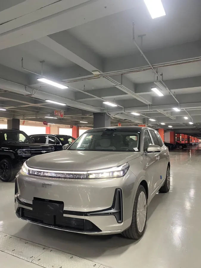 2025 Geely Galaxy M9 1.5T 163HP L4 3DHT PHEV,autocango,china used car exporter,china ev exporter,chinese used car exporter,chinese used ev exporter