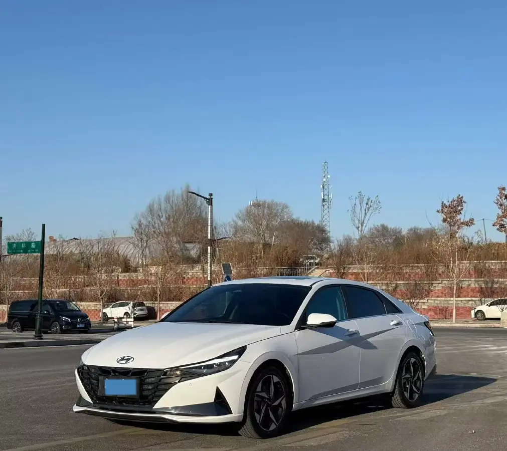 2021 Hyundai Elantra 1.5L 115HP L4 CVT